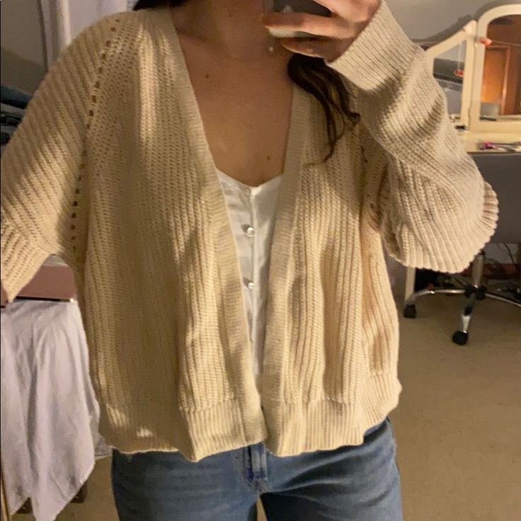 Nwot Cream Color Cardigan! Casual Beige Open Front Sweater, Beige Open Front Casual Sweater, Casual Beige Open Front Top, Casual Cream Open Front Sweater, Beige Relaxed Fit Cardigan For Spring, Beige Open Front Sweater For Day Out, Relaxed Fit Beige Cardigan For Spring, Cotton Beige Cardigan For Day Out, Beige Open Front Cardigan For Day Out