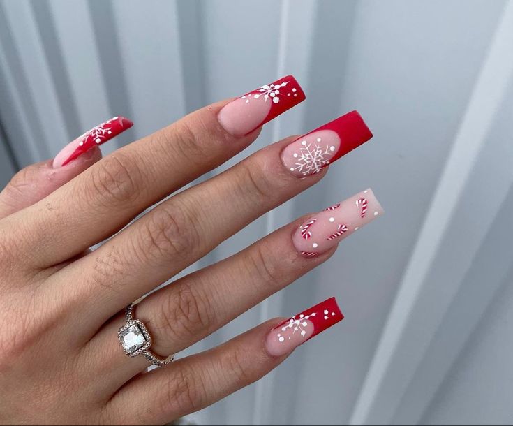 Winter Acrylic Nails Ideas, Christmas Nails Long Square, Medium Christmas Nails, December Acrylic Nails, Christmas Nails Baddie, Christmas Nails Ballerina, Xmas Nails Red, Nail Noel, Red Christmas Nails