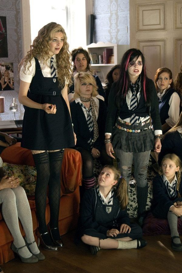 Catholic School Uniforms, St Trinians, All Girls School, Dress With Stockings, Sofia Carson, Girls Rules, Girls Uniforms, Tall Girl, High Fashion Street Style