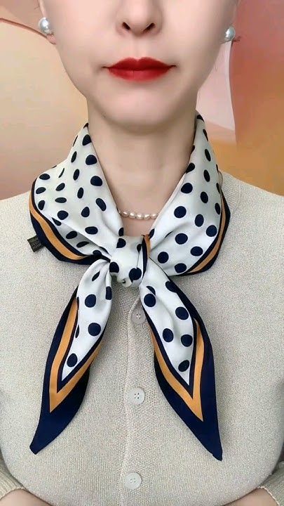 How To Make A Tie, How To Wear Makeup, Scarf Wearing Styles, Make A Tie, Scarf Knots, Ways To Wear A Scarf, How To Wear A Scarf, Scarf Women Fashion, Neue Outfits