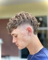 Modern Mullet Haircut, Mullet Fade, Short Mullet, Mohawk Hairstyles Men, Mens Haircuts Short Hair, Men Haircut Curly Hair, Mullet Haircut, Mens Hairstyles Thick Hair, Wavy Hair Men