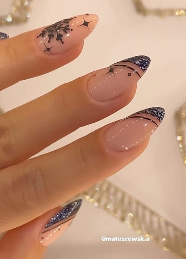 January Gel Nails Ideas, January Nails Ideas, January Nail Designs, Pretty Fingers, Bridesmaids Nails, Classy Acrylic, Christmas Gel, Simple Snowflake, December Nails