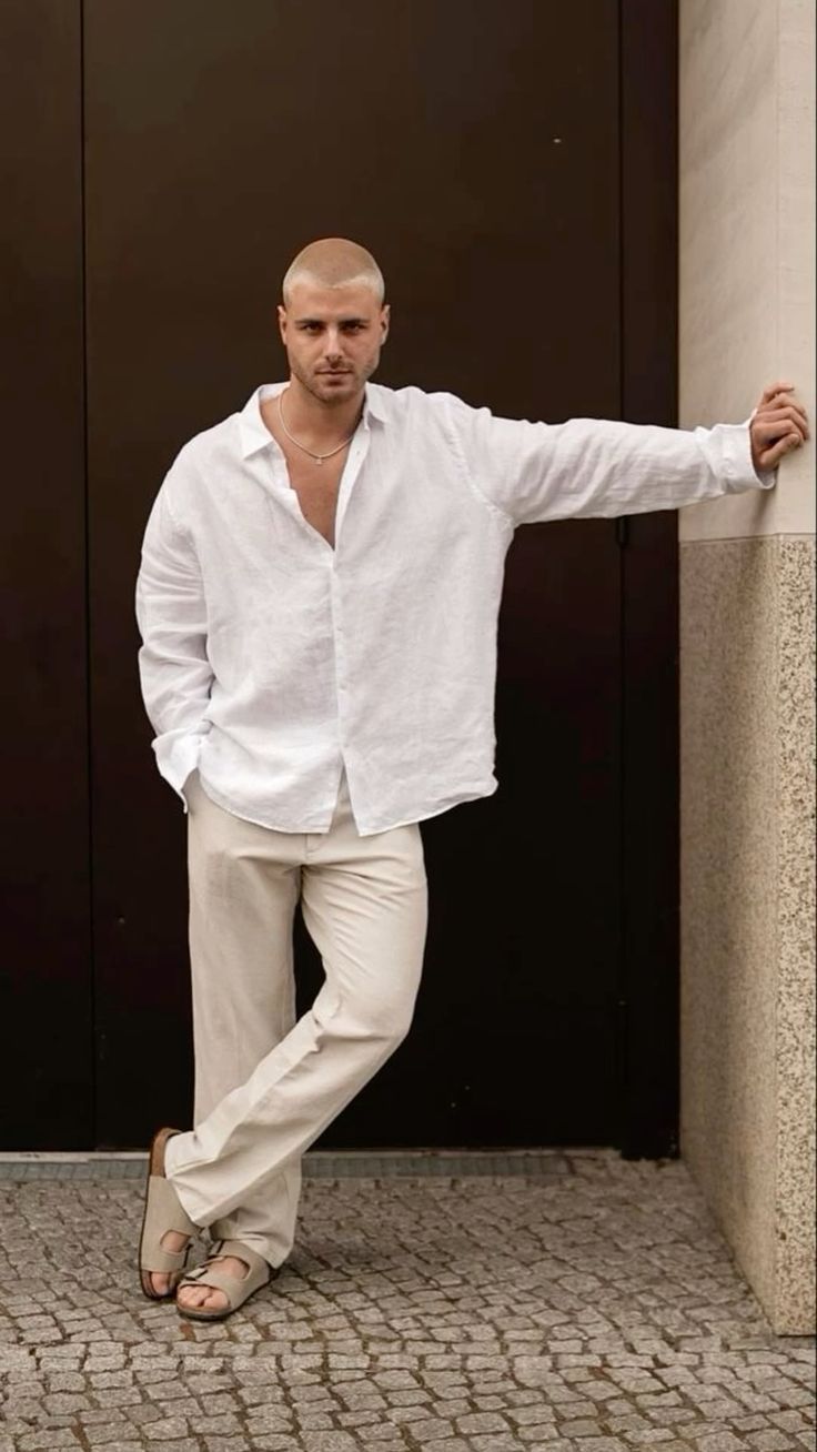 Neutral Clothes Men, Linen Male Outfit, Mens White Party Outfits, Linen Holiday Outfits, Mens White Linen Shirt Outfit, Linen Look Men, Phuket Thailand Outfit Ideas Men, Off White Shirt Outfit, Casual Elegant Outfits Men