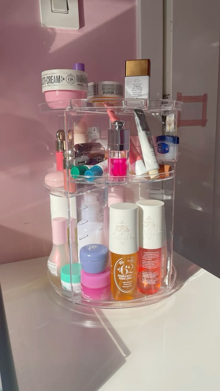 ⭐️ | Exact Spinning Organizer in the Picture is Linked! (It's from Amazon, Top-Rated!) Preppy Skincare Setup, Preppy Vanity Organization, Preppy Skincare Organizer, Mini Vaseline, Organize Vanity, Makeup Organizer Diy, Preppy Vanity, Skincare Vanity, Spinning Organizer