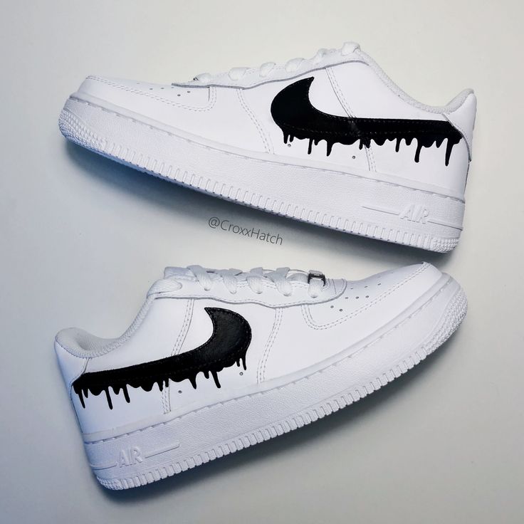 Paint dripping off the Nike Swoosh painted on Nike Air Force 1. 100% Hand Painted. Custom Sneakers are made to order and painted by myself. All Sales are Final Please contact us if you are unsure of your size as these will not be refundable once purchased. Please contact us if you would like womens size. Please be sure of your desired size as these will not be refundable once painted. Paint Air Force 1, Zapatillas Nike Air Force, Sneakers Drawing, Dripping Paint, Air Force Shoes, Custom Shoes Diy, Nike Shoes Air Force, Nike Air Force One, Dior Sneakers