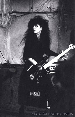 Patricia Morrison- from her days in the Gun Club Patricia Morrison, Traditional Goth, 80s Goth, Goth Bands, Goth Music, Goth Subculture, A Night At The Opera, Sisters Of Mercy, Goth Look