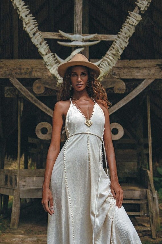 Beach Hippie Wedding Dress Wedding Dress Casual Greek - Etsy Boho Beach Wedding Dress Bohemian, Beach Wedding Dress Boho Bohemian, Simple Bridal Dress, Boho Beach Wedding Dress, Cotton Wedding Dress, White Beach Dress, Simple Bridal Dresses, Greek Goddess Dress, Wedding Dress Beach Wedding