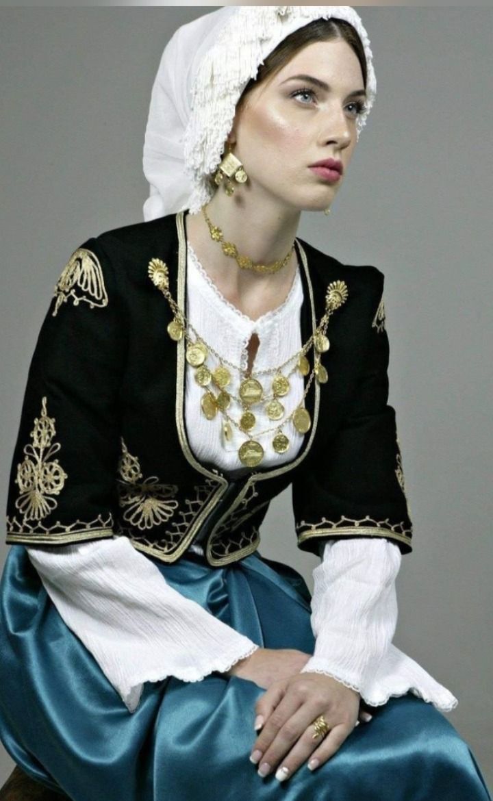 Traditional Greek Outfits, Traditional Greek Dress, Greek Traditional Clothing, Traditional Greek Clothing, Traditional Italian Clothing, Motif Soutache, Armenian Clothing, Greek Traditional Dress, Greek People