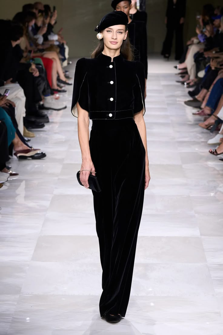 Armani Privé Fall 2024 Couture Collection | Vogue Giorgio Armani Dress, 2024 Couture, Armani Fashion, Armani Dress, Armani Collection, Armani Women, Velvet Clothes, Armani Prive, Moda Vintage