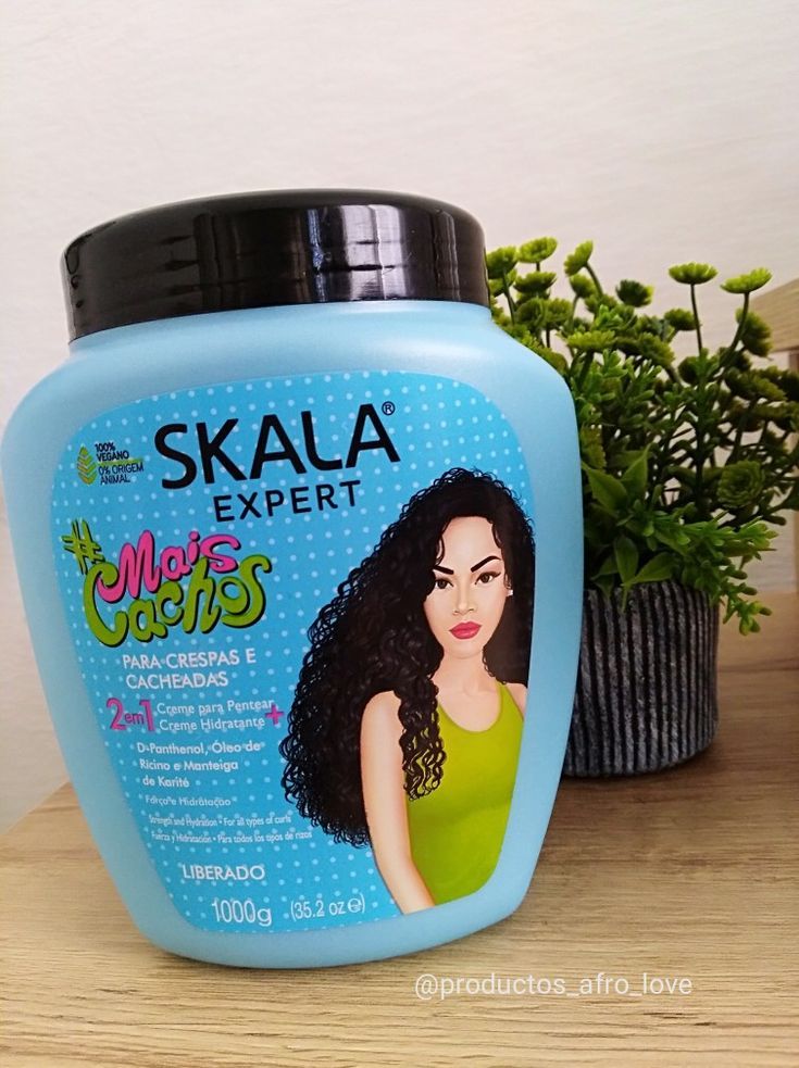 Scala curl cream expert Curly Hair Care Routine, Hairdos For Curly Hair, Curl Cream, Hair Essentials, Curly Hair Care, October 25, Moisturize Hair, Hair Cream, Curly Hair Tips