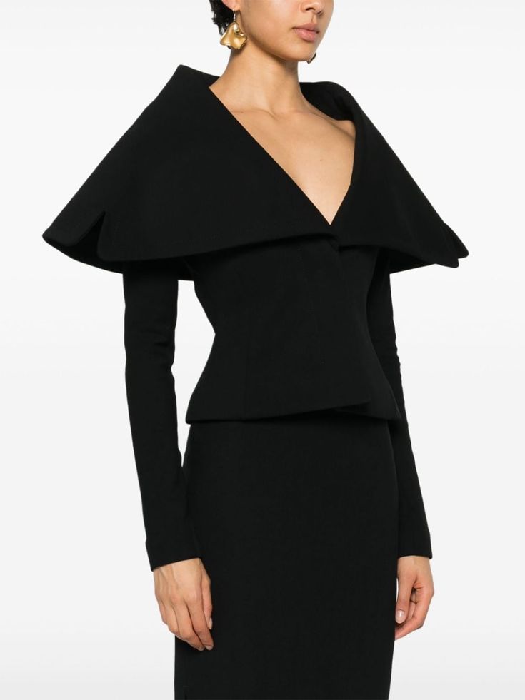 Find JACQUEMUS La Veste Giacca Jacket on Editorialist. black stretch-jersey draped oversized notched collar plunging V-neck concealed front button fastening long sleeves straight hem Chic V-neck Evening Outerwear, Long Sleeve Tops With Structured Shoulders For Evening, Evening Tops With Structured Shoulders And Long Sleeves, V-neck Winter Evening Outerwear, Sleek Long Sleeve Evening Blazer, Chic Evening Outerwear With V-neck, Evening Outerwear With Structured Shoulders For Fall, Black V-neck Outerwear For Evening, Black V-neck Evening Outerwear