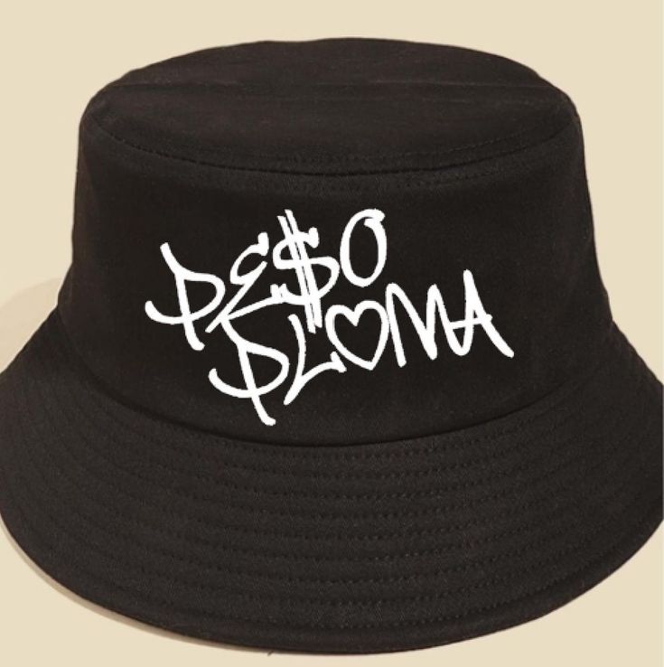 Peso Pluma bucket hat / sombrero tipo pescador/ copa Peso Pluma  embroidered/ bordado You can choose color of font/ puedes eligir el color de lo escrito. size 59cm circumference Wide Brim Bucket Hat For Streetwear, Casual Bucket Hat With Letter Print And Short Brim, Casual Letter Print Bucket Hat, Black Letter Print Bucket Hat, Black Bucket Hat With Letter Print And Curved Brim, Casual Bucket Hat With Letter Print, Casual Black Bucket Hat With Letter Print, Trendy Streetwear Bucket Hat With Letter Print, Spring Bucket Hat With Letter Print And Wide Brim