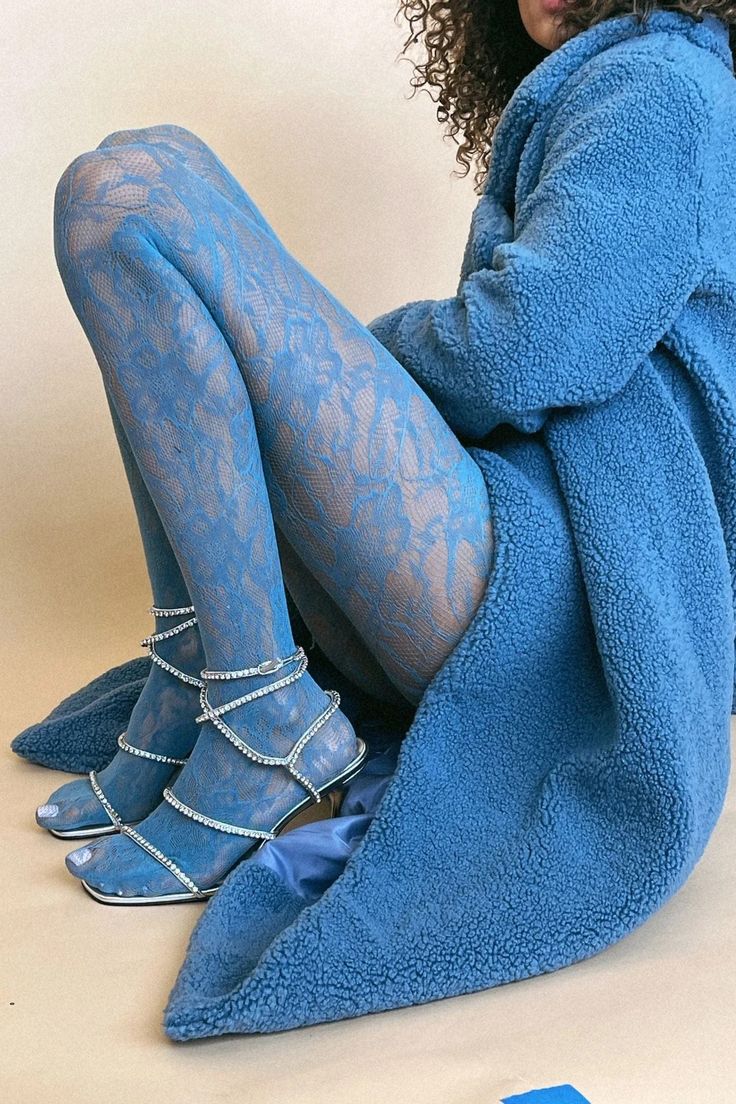 Lace Tights | Petit Moments Funky Tights, Blue Tights, Denim On Denim, Lace Tights, Tights Outfit, Looks Style, Look Cool, Kylie Jenner, Gq