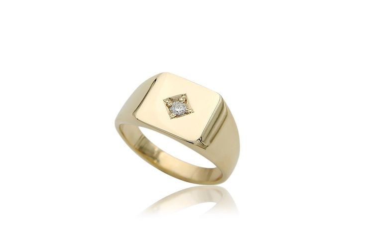 "This is an impressive 14k gold and diamond signet ring. It is made of 14k//18k gold (per your choice), and there is a white diamond set in its center, in a beautiful rhombus inlay, to add to its luxurious, unique style. Get this elegant gold square signet ring for your loved one, or yourself, to upgrade every outfit you own with a meaningful, timeless, shiny and impressive piece of jewelry. ✿ Item details ✿ ✿ Materials: - 14k/18k Yellow//Rose//White Gold (per your choice) - A white diamond of 0 Signet Ring With Diamond, Signet Ring Diamond, 14k Gold Signet Ring, Pinky Signet Ring, Mens Diamond Bracelet, Diamond Signet Ring, Signet Rings, Gold Signet Ring, Chunky Rings