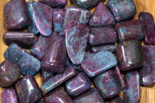 Kyanite Meaning, Dream Realm, Ruby In Kyanite, Witch Board, Ruby In Fuchsite, Ruby Fuchsite, Crystal Properties, Pretty Rocks, Cool Rocks