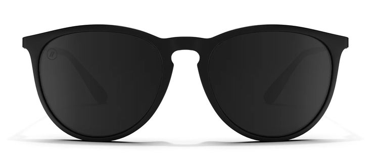 'North Park // Matte Black' screams sophistication. Black frame, smoke polarized lenses, sleek metal arms. It’s mystery and allure rolled together — a one-style-fits-all companion suited for everywhere the day takes you. Details: Gender Unisex Frame Matte Black Lens Color Polarized Smoke UV Rating 100% UV Protection Fit / Size Medium - Large Vibe Lifestyle In the Box Microfiber Pouch & Sticker Pack Active Design, Snow Goggles, North Park, Red Bull Racing, Polarized Lenses, Popular Style, Women Supporting Women, Uv Protection, Active Wear For Women