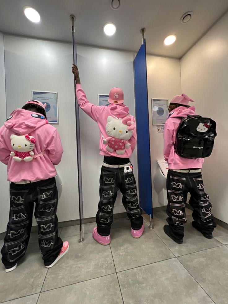 Hello Kitty Hoodie Aesthetic, Hello Kitty Outfit Men, Boy Y2k Outfit, Hello Kitty Boy, Y2k Outfits Men, Hello Kitty Hoodie, Kitty Clothes, Hello Kitty Clothes, Hello Kitty Aesthetic