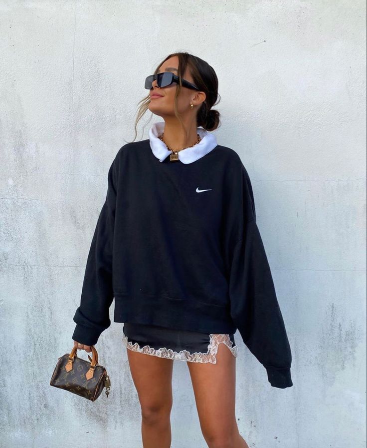 Purse Outfit, Night Club Dress, Sweatshirt Outfit, Short Sleeve Mini Dress, Two Piece Outfit, Outfits Casuales, Cute Casual Outfits, Shirt Outfit, Aesthetic Clothes