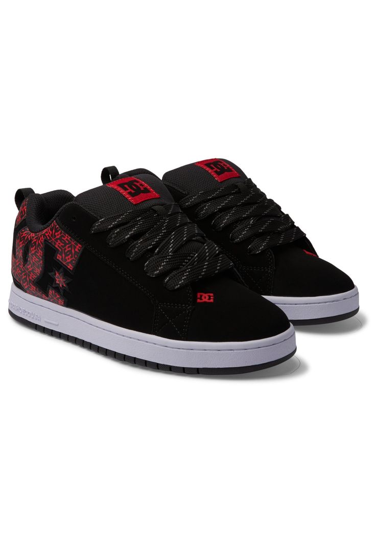 DC Shoes COURT GRAPHIK UNISEX - Sneaker low - bw black white red Red Dc Shoes, Dc Court Graffik, Dc Sneakers, Dc Skate Shoes, Red Dc, Red Skull, Shoe Inspo, Swag Shoes, Dc Shoes