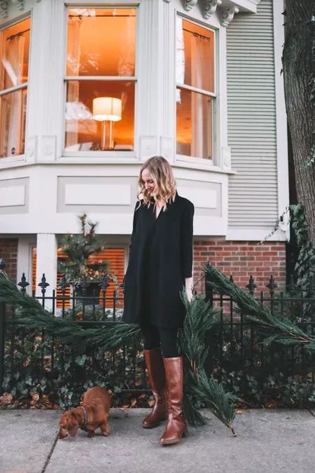 Date Night In Winter Outfit, Black Dress And Brown Boots, Black Knee Boots Outfit Winter, Brown Over Knee Boots Outfit, Calf Black Boots Outfit, Black Outfit With Brown Boots, Brown Boots Winter Outfit, Brown Knee High Boots Outfit Winter, Outfit Ideas In Winter