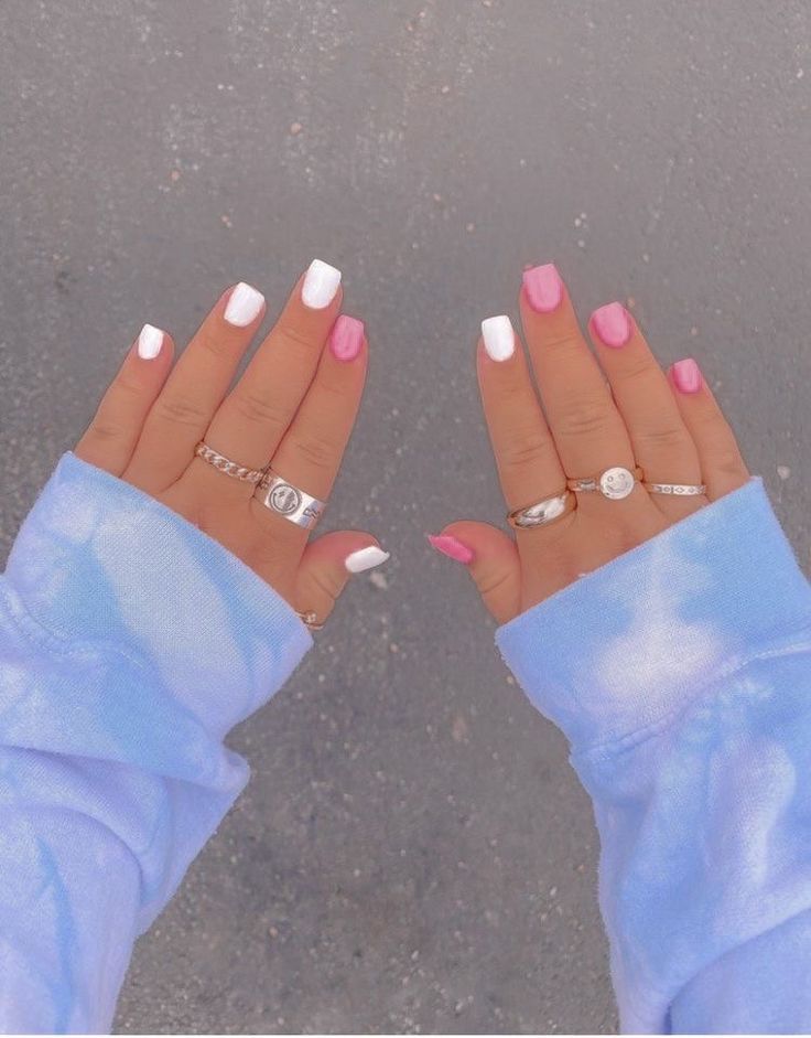 #nails #cutenails #manicure #squarenails #trendynails #trendingnails Two Colored Nails, Nail Polish Designs Easy, Preppy Nails Acrylic, Preppy Nails, Cowboy Nails, Nail Design Glitter, Simple Gel Nails, Simple Acrylic Nails, Cute Gel Nails