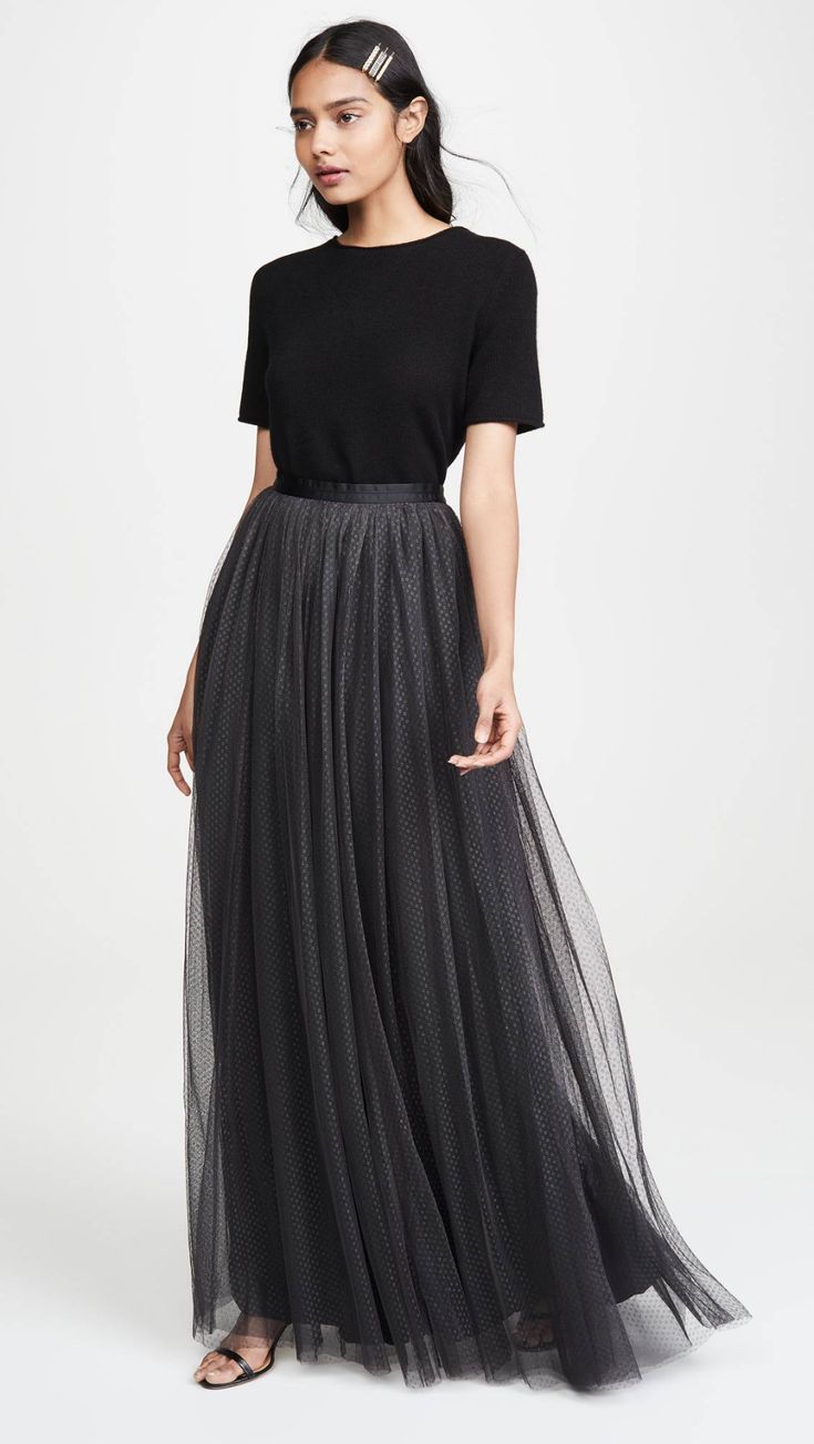 The Official Black-Tie Attire for Women | Who What Wear Black Tulle Skirt Outfit, Black Tie Event Outfit, Maxi Skirt Formal, Black Tie Wedding Attire, Wedding Guest Skirt, Black Tie Outfits, Black Tie Event Dresses, Black Tie Wedding Guest Dress, Tulle Skirts Outfit