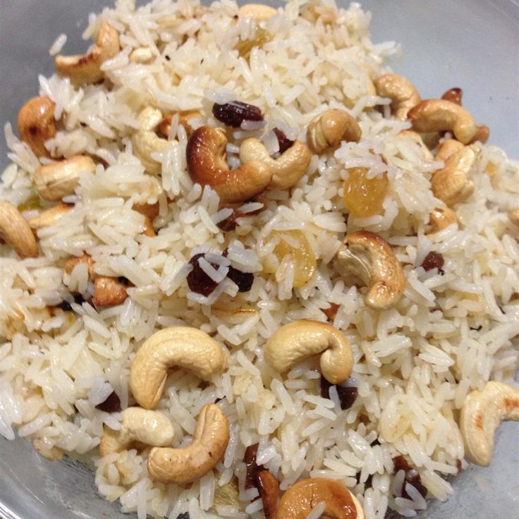 rice with cashews and raisins in a bowl