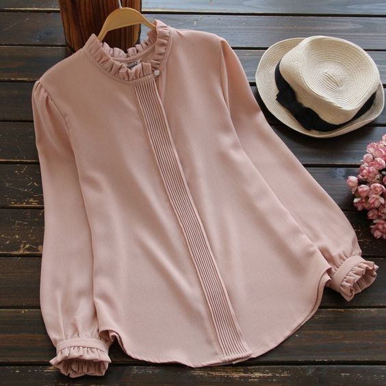 Fashion Outfits Women, Blouse Dress Outfit, Lilac Blouse, Chiffon Shirt Blouse, Women Chiffon Blouse, Outfits Jeans, Fashion Tops Blouse, Estilo Preppy, Chiffon Shirt