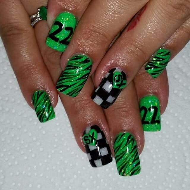 Supercross  Chad Reed kawi green nails Motocross Nails Designs, Kawasaki Nails, Motocross Nails, Racing Nails Designs, Supercross Nails, Motocross Wedding, Racing Nails, Chad Reed, Football Nail Art