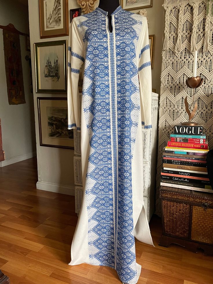 Absolutely beautiful and one of a kind tunic style maxi dress with ethnic Greek pattern  Split sides Soft and flowy fabric  I think it is a blend of cotton and linen  Size, I presume it is a size M, also fits for a size S Approximate measurements are taken flat  Armpit to armpit 20" Waist (straight shape) 20" Length 58" Excellent condition Traditional Embroidered Maxi Dress For Spring, Traditional Boho Maxi Dress, Folk Style Long Boho Dress For Spring, Folk Style Long Boho Spring Dress, Long Folk Boho Dress For Spring, Traditional Flowy Maxi Boho Dress, Traditional Flowy Boho Maxi Dress, Long Boho Folk Dress For Spring, Spring Bohemian Maxi Abaya