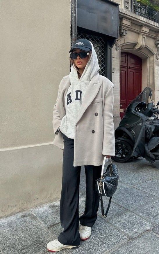 Vinter Mode Outfits, Skandinavian Fashion, Cold Outfits, Blazer Outfit, Looks Street Style, Stockholm Fashion, Cold Weather Outfits, Mode Inspo, Sporty Chic