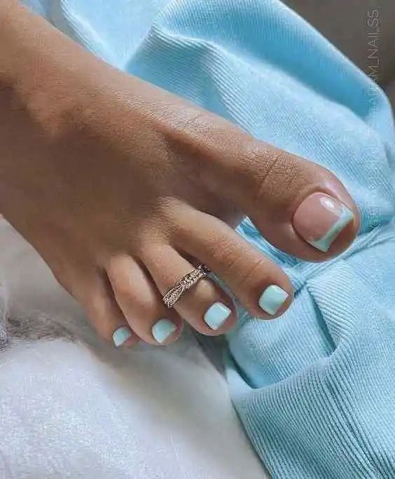 92 Trendy Summer Toenail Colors For Fabulous Feet In 2024 34 Hood Nails, Blue Toe Nails, Fall Toe Nails, Spring Pedicure, Feet Nail Design, Pedicure Designs Toenails, French Pedicure, Pedicure Nail Designs, Pedicure Colors