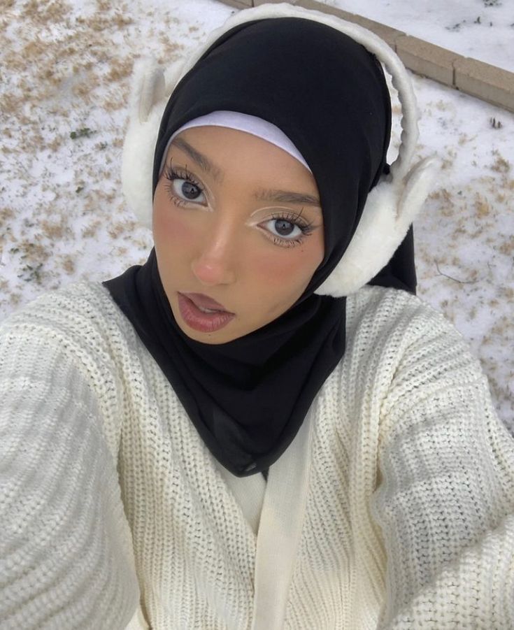 Fairy Nadia, Cute Hijabi Outfits, Somali Girl, Headwrap Tutorial, Hijabi Fits, Modest Outfit Ideas, Modern Hijab Fashion, Aesthetic Pretty, Hijabi Aesthetic