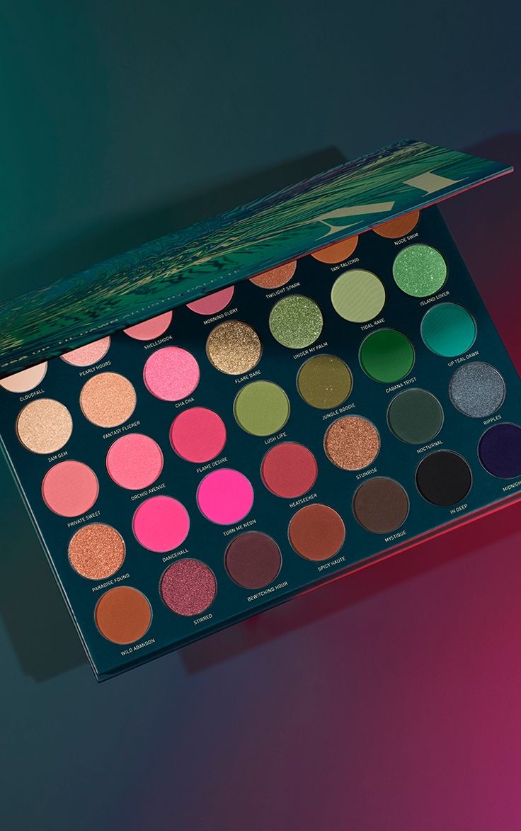 MORPHE 35A UP TILL DAWN
Pallete Morphe 35u, Morphe Eyeshadow, Bold Lip Color, Festival Glitter, Cute Eye Makeup, Green Palette, Face Jewels, Until Dawn, Glam Makeup Look