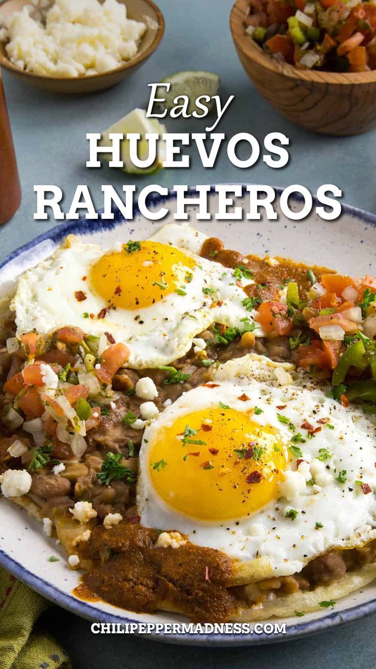 Easy huevos rancheros in a big plate looking extra inviting. Easy Huevos Rancheros, Ranchero Sauce, Huevos Rancheros Recipe, Chilaquiles Recipe, Mexican Breakfast Recipes, Mexican Breakfast, Mexican Dinner Recipes, Huevos Fritos, Mexican Dinner