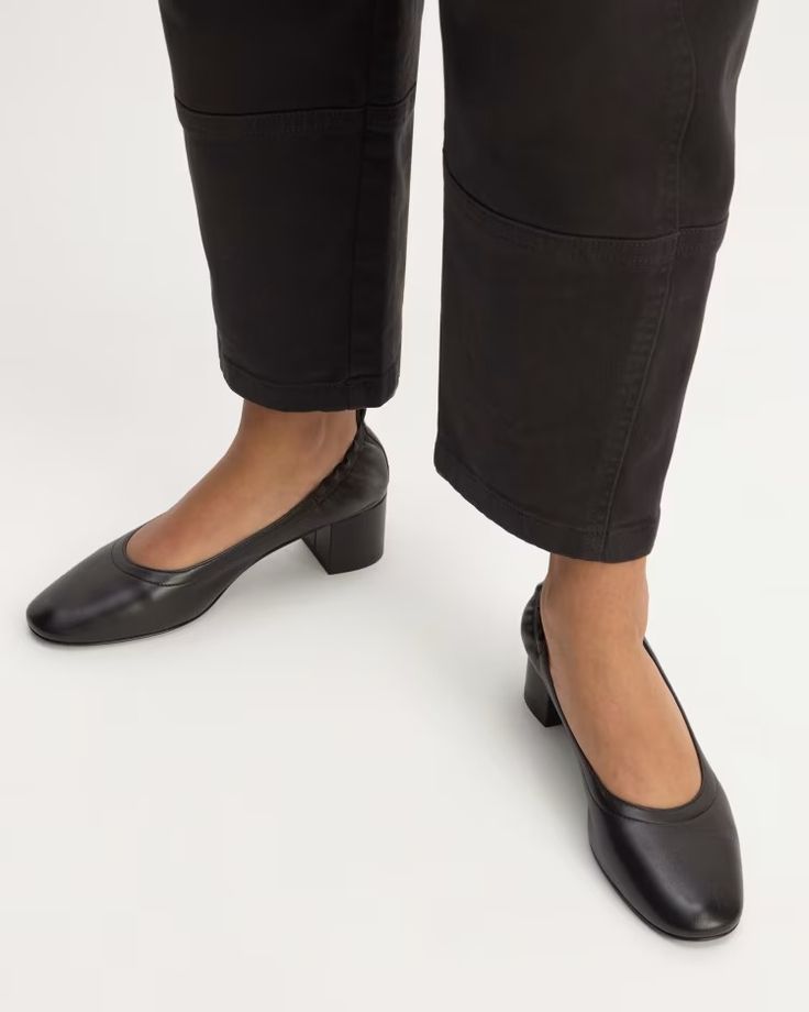 The Day Heel Black – Everlane Scene Guy, Everlane Shoes, Women Wedding Guest Dresses, Leather Working, Black Heels, Walk In, Leather Women, Block Heels, Jean Shorts