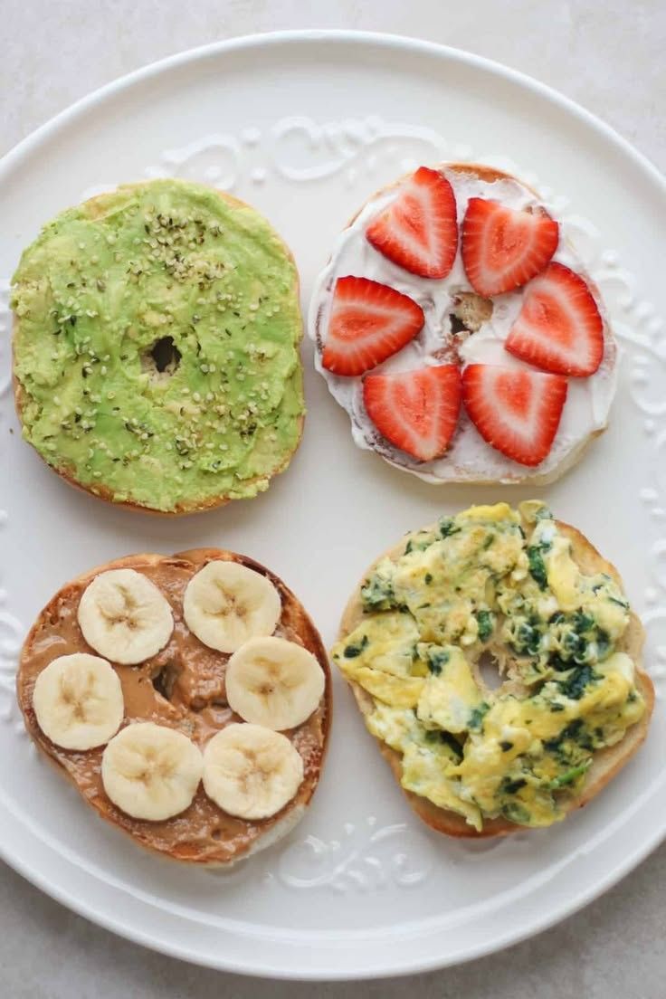 Bagels Things To Put On Bagels Breakfast, Healthy Breakfast Recipes Bagels, Healthy Bagels Breakfast, What To Put On Bagels Breakfast, Healthy Breakfast Bagel Thins, Healthy Breakfast Bagel Ideas, Bagel Healthy Breakfast, Bagel Breakfast Ideas Healthy, Healthy Bagel Recipe Sandwiches