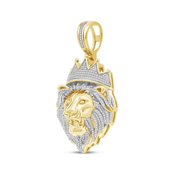 Plan to stand out with the attention-getting look of this diamond lion head charm. 10K yellow gold and white rhodium Features a sculpted lion's head glistening with a diamond-lined mane and crown A row of round-cut diamonds lines the bail Total diamond weight is 1 1/4 carats Pair with a stylish chain necklace (sold separately) Lion Head With Crown, Pearl Diamond Jewelry, Pearl Jewelry Shop, Rose Gold Tungsten, Crown Charm, Stackable Rings Silver, Bezel Engagement Ring, Mens Gold Rings, Gold Ring Sets