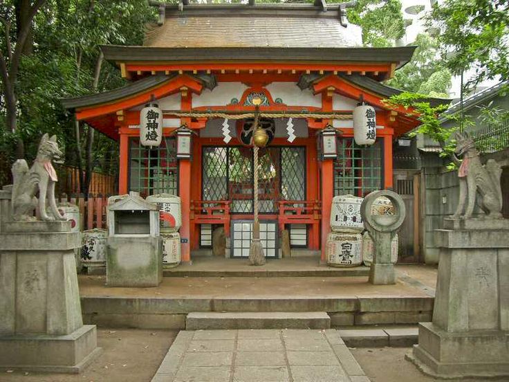 Japanese Exterior, Inari Shrine, Japanese Buildings, Japanese Shrine, Minecraft Interior Design, Fushimi Inari, Japan Architecture, Bg Design, Shinto Shrine