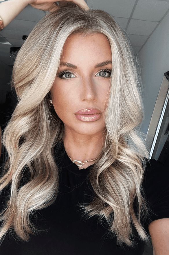 low light, blonde hair, elegant accents Country Blonde Hair, Haircut 2025, Low Lights For Blonde Hair, Skincare Favorites, Blonde Aesthetic, Blonde Hairstyle, Blonde Wavy Hair, Dimensional Blonde, Skin Nails