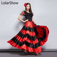 Spain Traditional Dress, Traditional Spanish Dress, Spanish Outfits, Flamenco Skirt, Spanish Dance, Spanish Flamenco, Spanish Dress, Spanish Dancer, Flamenco Dress