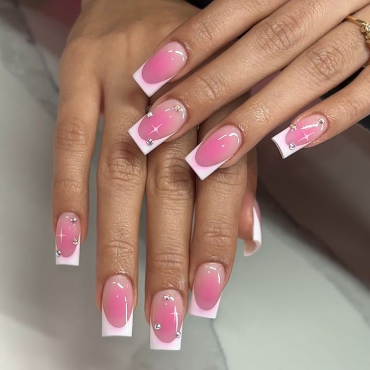 A good french with Aura 💖✨ French Tip Aura Nails, Aura Nails With French Tips, Aura Nails French Tip, Aura French Tip Nails, White Aura Nails, Short Aura Nails, Luv Nails, Aura Nails, Girly Acrylic