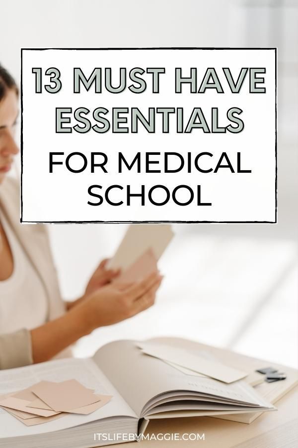 Studying For Medical School, Med School Necessities, Doctor Tips Medical School, Medical Student Must Haves, Medical School Desk, Medical School Supplies, Np School Essentials, Med School Supplies, Medical Student Essentials