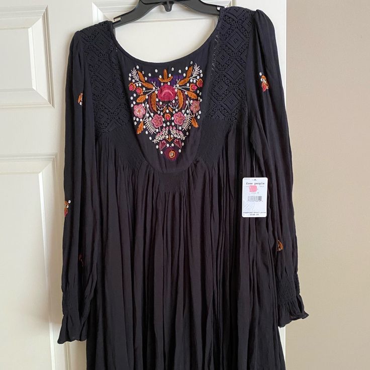 Free People M Size Long Dress Obo Black Long Sleeve Bohemian Dress, Bohemian Black Knee-length Mini Dress, Black Bohemian Knee-length Mini Dress, Black Midi Length Rayon Dress, Black Bohemian Long Sleeve Midi Dress, Black Long Sleeve Bohemian Midi Dress, Chic Fall Mini Dress In Rayon, Chic Fall Rayon Mini Dress, Black Rayon Midi Dress For Spring