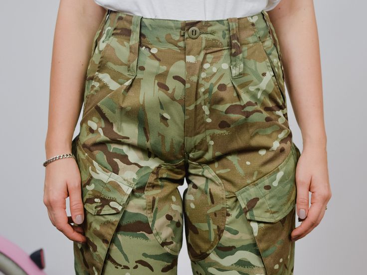 "AUNT GERTRUDE PRESENTS - jacket and pants camo set - high waist pants - materials: 67% polyester, 33% cotton CONDITION (1-10 ❶❷❸❹❺❻❼❽❾ Great condition. The set is washed and ready to wear SIZE/MEASUREMENTS best fits: M jacket combat: label: Nato size 160/88 bust: 41 inches (104 cm) length: 25 inches (64 cm) sleeve length from armpit: 20 inches (51 cm) pants: label: Nato size 70/72/88 waist: 29 inches (74 cm) hips: 39,5 inches (100 cm) rise: 13 inches (33 cm) length: 37,5 inches (95 cm) hips: 27 Fitted Military Style Pants For Streetwear, Fitted Camouflage Military Pants, Fall Combat Cargo Pants, Fitted Camouflage Cargo Pants For Streetwear, Fitted Military Cargo Pants For Fall, Military Style Cargo Pants, Cool Windbreakers, Jacket And Pants Set, Army Camouflage