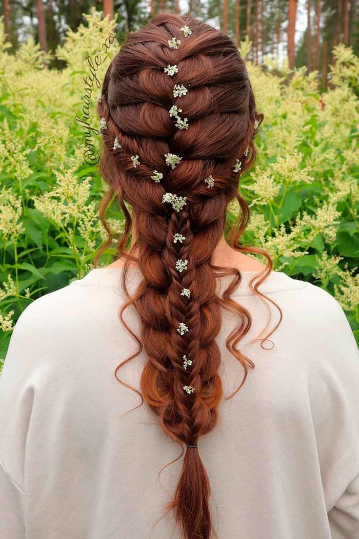 Combined Hairstyles With French Braids With Flowers ❤ At times it may seem that French braid is simple and not worth paying attention to. But once you learn how to braid it correctly to create the endless masterpiece, you will surely appreciate this full of potential style. Besides, all the celebrities are heads over heels about it! #frenchbraid #lovehairstyles #hair #hairstyles #haircuts Fish Braid Hairstyles, Messy French Braids, Loose French Braids, French Braid Ponytail, Tail Braids, Wedding Braids, Braided Hairdo, French Braid Hairstyles, Types Of Braids