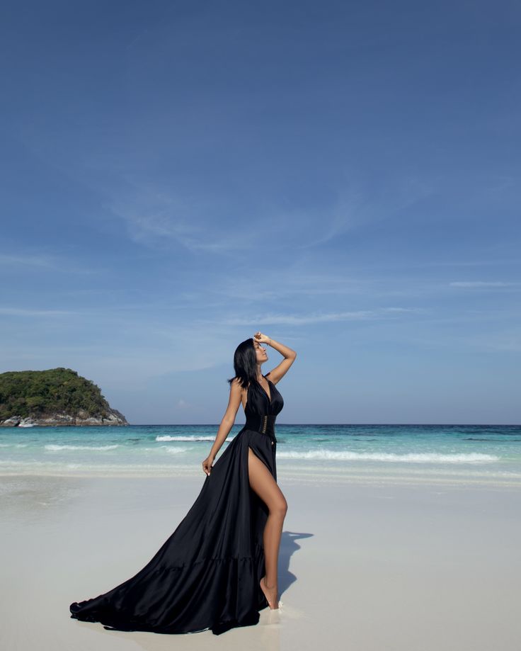 Phuket wedding destination and Phuket photos always look amazing Flowy Dress Photoshoot, Beach Dress Photoshoot, Phuket Photography, Glamour Photo Shoot, Debut Photoshoot, Photo Dress, Instagram Photoshoot, Fashion Model Poses, Flowy Dresses