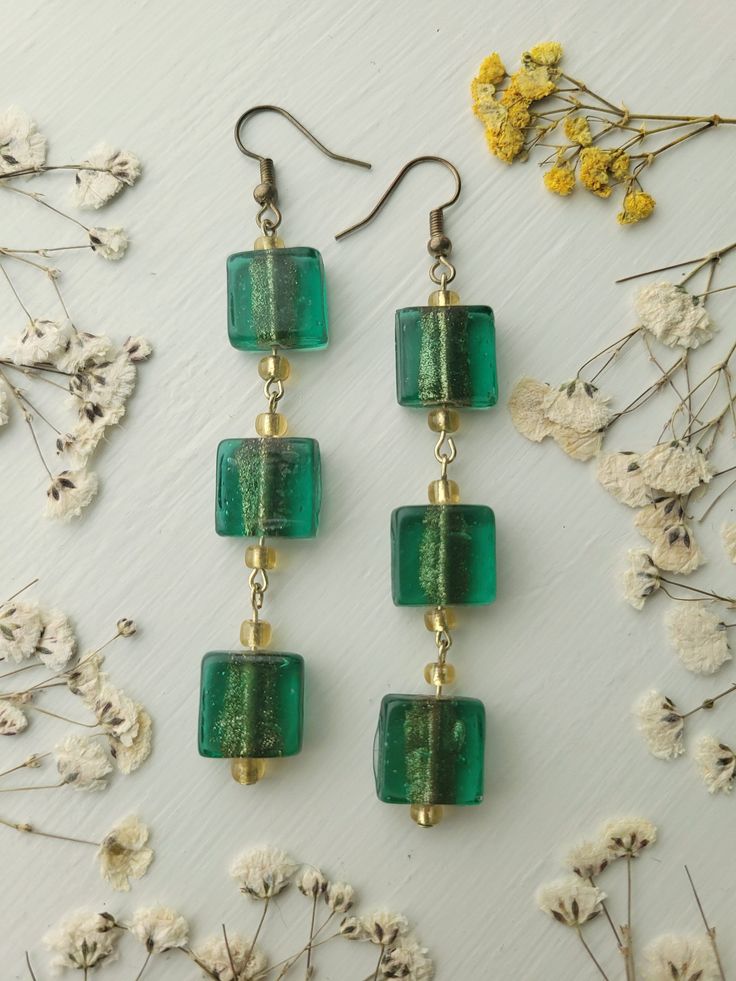 Square emerald earrings with gold glitter Cheap Green Rectangular Earrings, Green Square, Emerald Earrings, Etsy Earrings Dangle, Gold Glitter, Emerald Green, Favorite Jewelry, Jewelry Earrings Dangle, Dangle Drop Earrings