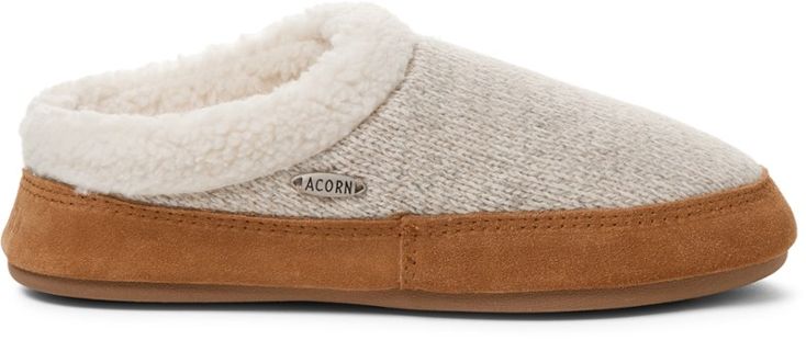 oatmeal heathered Ugg Tasman Slippers, Best Slippers, Christmas Board, Favorite Boots, Womens Mules, Leather Slippers, Women's Slippers, House Shoes, Christmas 2024