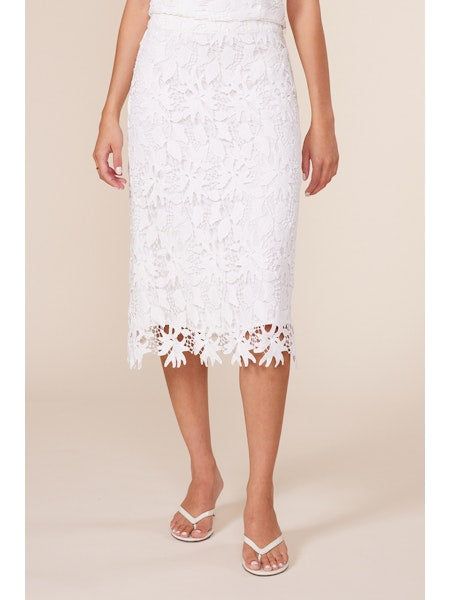 Description Enhance your wardrobe with this white floral lace midi skirt, a sublime choice for various occasions. This elegant white midi skirt for women features a romantic style skirt design with a scalloped hem white lace skirt detail that adds sophistication. It's a breathable lace skirt for summer that also transitions beautifully as a transitional lace skirt for spring and autumn, perfect for maintaining comfort while exuding style. White Lace Skirt, White Midi Skirt, White Apron, Lace Midi Skirt, White Midi, Spring Skirts, Skirt For Women, Style Skirt, Lace Midi